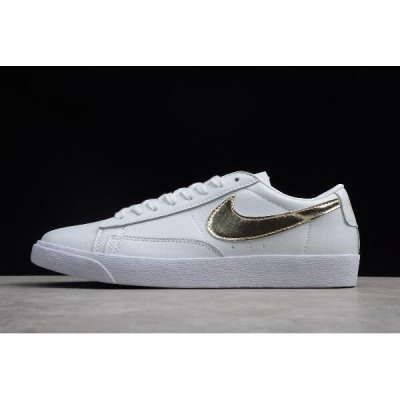 Nike Bayan Blazer Low Le Beyaz / Metal Altın Kaykay Ayakkabı Türkiye - 2A1LAK4W